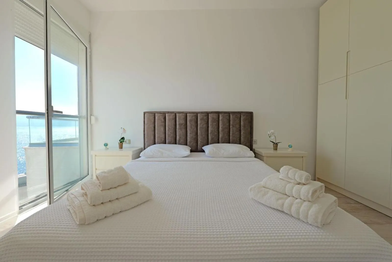 Pepper 40 Saints Apartments Saranda