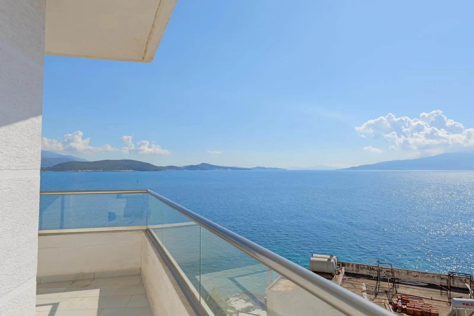 Pepper 40 Saints Apartments Saranda