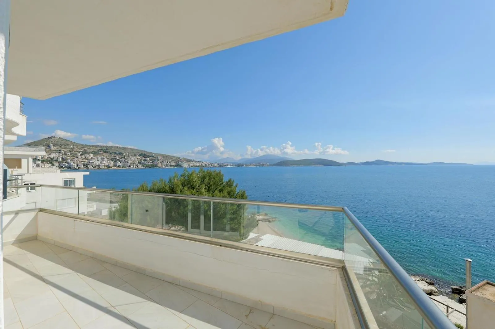 Pepper 40 Saints Apartments Sarande