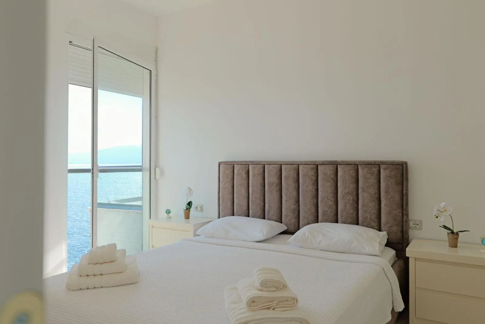 Pepper 40 Saints Apartments Saranda