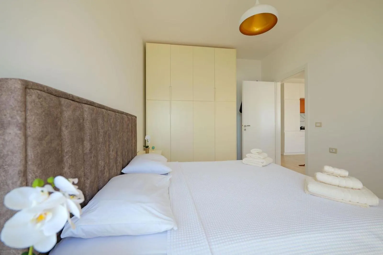 Pepper 40 Saints Apartments Saranda